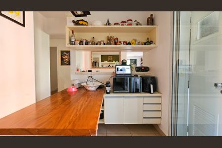 Apartamento à venda com 116m², 2 quartos e 2 vagas Apartamento à venda com 116m², 2 quartos e 2 vagasCozinha