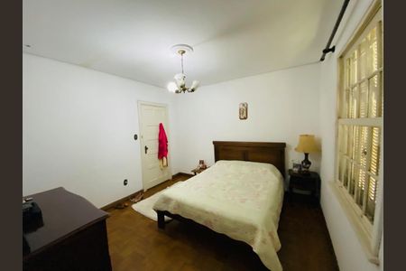 Casa à venda com 496m², 4 quartos e 1 vaga