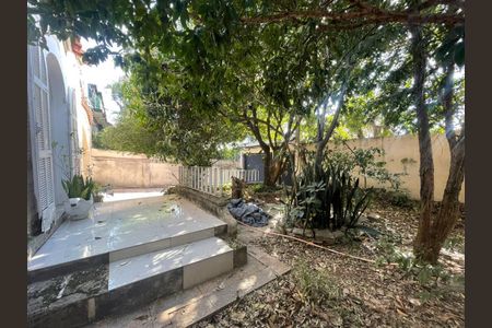 Casa à venda com 496m², 4 quartos e 1 vaga