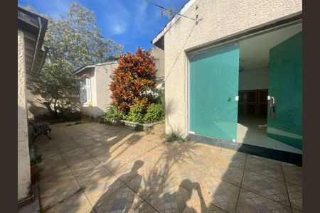 Casa à venda com 496m², 4 quartos e 1 vaga