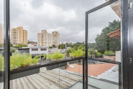 Casa à venda com 110m², 3 quartos e 2 vagasSuíte