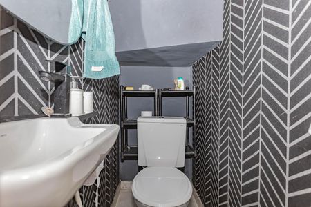 Casa à venda com 110m², 3 quartos e 2 vagasLavabo