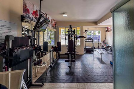 Apartamento à venda com 67m², 2 quartos e 2 vagas Apartamento à venda com 67m², 2 quartos e 2 vagasÁrea comum - Academia