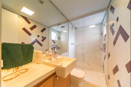 Apartamento à venda com 67m², 2 quartos e 2 vagas Apartamento à venda com 67m², 2 quartos e 2 vagasBanheiro do Quarto 2