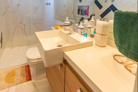 Apartamento à venda com 67m², 2 quartos e 2 vagas Apartamento à venda com 67m², 2 quartos e 2 vagasBanheiro Social