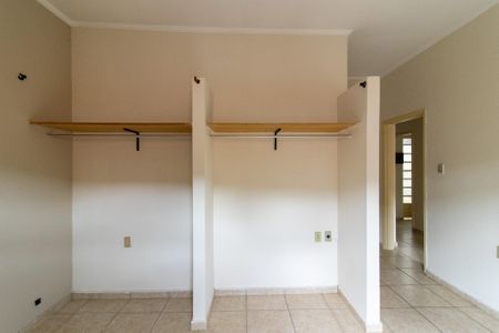 Casa à venda com 168m², 3 quartos e 3 vagas Casa à venda com 168m², 3 quartos e 3 vagasSuíte