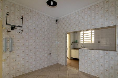 Casa à venda com 168m², 3 quartos e 3 vagas Casa à venda com 168m², 3 quartos e 3 vagasCozinha