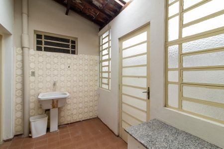 Casa à venda com 168m², 3 quartos e 3 vagas Casa à venda com 168m², 3 quartos e 3 vagasÁrea de Serviço