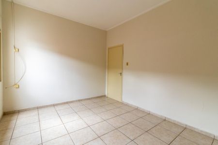 Casa à venda com 168m², 3 quartos e 3 vagas Casa à venda com 168m², 3 quartos e 3 vagasQuarto 1