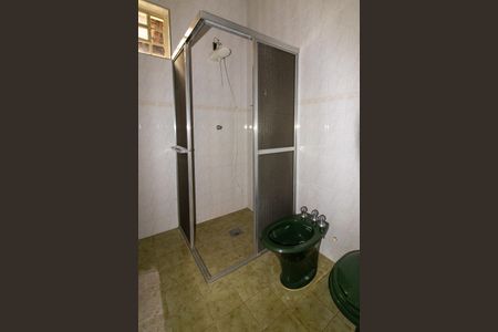 Casa à venda com 168m², 3 quartos e 3 vagas Casa à venda com 168m², 3 quartos e 3 vagasBanheiro Social