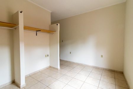 Casa à venda com 168m², 3 quartos e 3 vagas Casa à venda com 168m², 3 quartos e 3 vagasSuíte