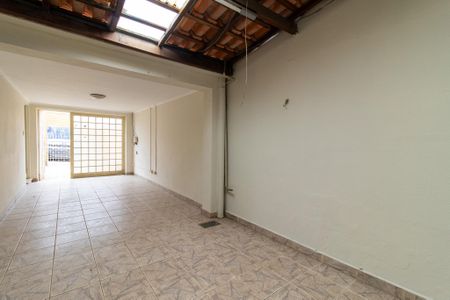 Casa à venda com 168m², 3 quartos e 3 vagas Casa à venda com 168m², 3 quartos e 3 vagasÁrea comum