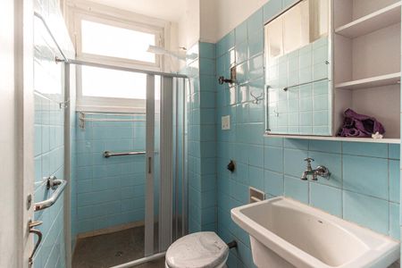 Banheiro Social de kitnet/studio para alugar com 1 quarto, 48m² em Centro Histórico de São Paulo, São Paulo