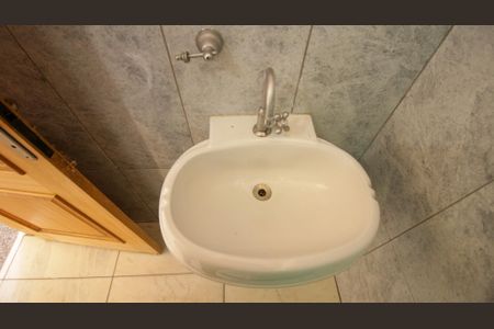 Apartamento à venda com 192m², 3 quartos e 2 vagas Apartamento à venda com 192m², 3 quartos e 2 vagasBanheiro 1