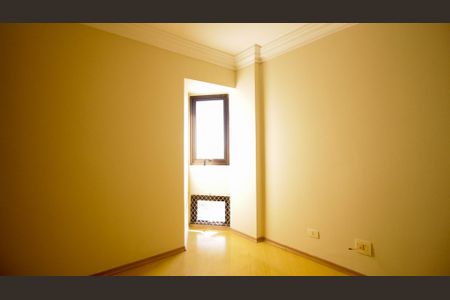 Apartamento à venda com 192m², 3 quartos e 2 vagas Apartamento à venda com 192m², 3 quartos e 2 vagasQuarto 1