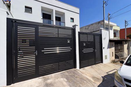Casa à venda com 112m², 2 quartos e 2 vagasFachada