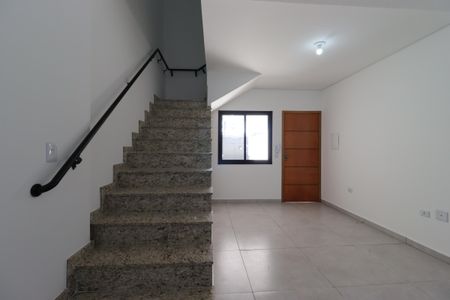 Casa à venda com 112m², 2 quartos e 2 vagasSala