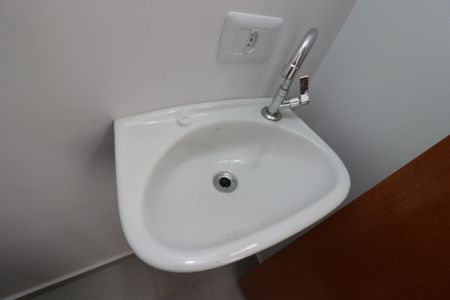 Casa à venda com 112m², 2 quartos e 2 vagasLavabo - Pia