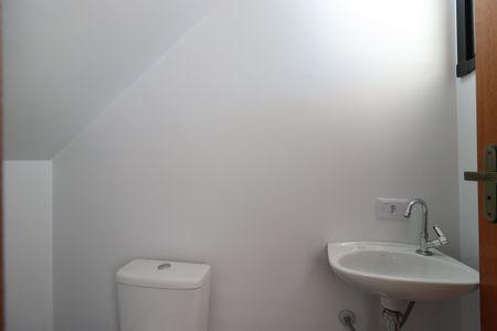 Casa à venda com 112m², 2 quartos e 2 vagasLavabo