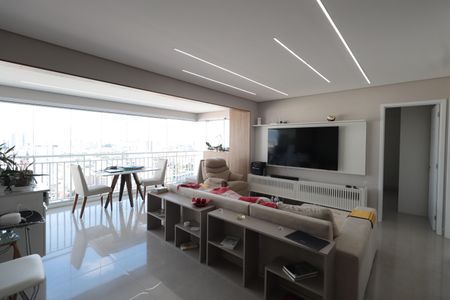 Apartamento à venda com 78m², 2 quartos e 2 vagasSala