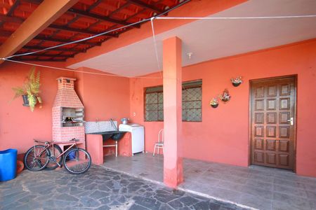 Casa à venda com 360m², 4 quartos e 1 vagaÁrea de Serviço