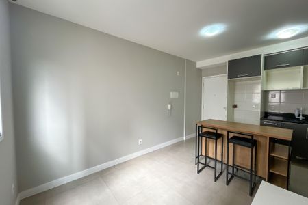 Apartamento à venda com 40m², 2 quartos e 1 vaga Apartamento à venda com 40m², 2 quartos e 1 vagaSala
