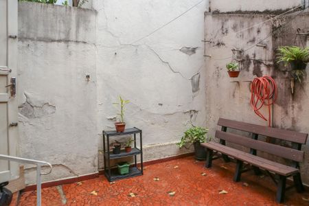 Casa à venda com 89m², 2 quartos e sem vaga Casa à venda com 89m², 2 quartos e sem vagaQuintal e Área de Serviço