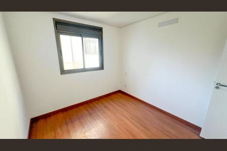 Apartamento à venda com 88m², 3 quartos e 2 vagasQuarto 2