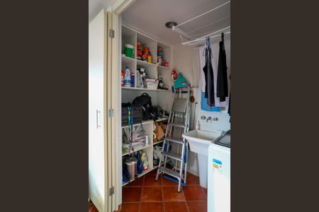 Apartamento à venda com 110m², 2 quartos e 1 vagaÁrea de Serviço