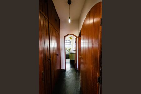 Casa para alugar com 352m², 6 quartos e 4 vagasCorredor