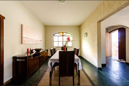 Casa para alugar com 352m², 6 quartos e 4 vagasSala 2