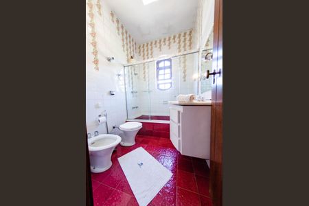 Casa para alugar com 352m², 6 quartos e 4 vagasBanheiro suíte 1