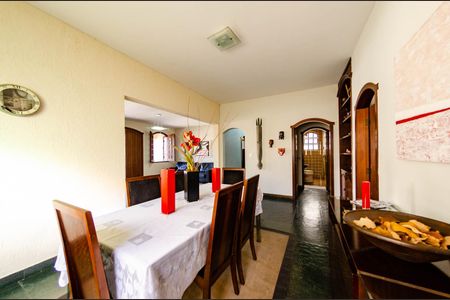 Casa para alugar com 352m², 6 quartos e 4 vagasSala 2