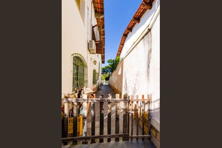 Casa para alugar com 352m², 6 quartos e 4 vagasÁrea externa