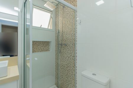 Apartamento à venda com 117m², 4 quartos e 3 vagas Apartamento à venda com 117m², 4 quartos e 3 vagasBanheiro da Suíte 2