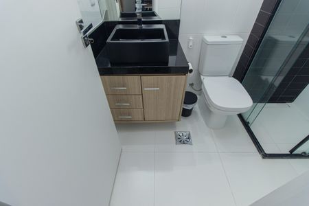 Apartamento à venda com 117m², 4 quartos e 3 vagas Apartamento à venda com 117m², 4 quartos e 3 vagasBanheiro da Suíte 3