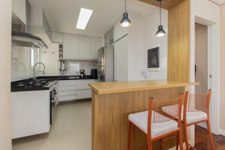 Apartamento à venda com 117m², 4 quartos e 3 vagas Apartamento à venda com 117m², 4 quartos e 3 vagasCozinha