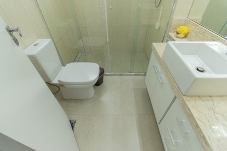 Apartamento à venda com 117m², 4 quartos e 3 vagas Apartamento à venda com 117m², 4 quartos e 3 vagasBanheiro da Suíte 1