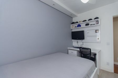 Apartamento à venda com 117m², 4 quartos e 3 vagas Apartamento à venda com 117m², 4 quartos e 3 vagasQuarto