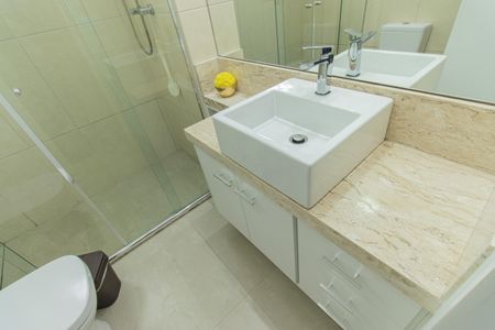 Apartamento à venda com 117m², 4 quartos e 3 vagas Apartamento à venda com 117m², 4 quartos e 3 vagasBanheiro da Suíte 1
