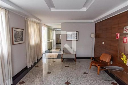 Apartamento à venda com 117m², 4 quartos e 3 vagas Apartamento à venda com 117m², 4 quartos e 3 vagasHall de entrada