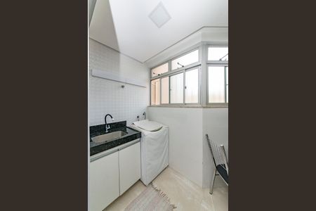 Apartamento à venda com 170m², 3 quartos e 1 vaga Apartamento à venda com 170m², 3 quartos e 1 vagaÁrea de Serviço