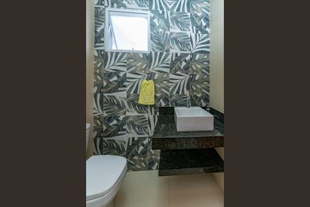 Apartamento à venda com 170m², 3 quartos e 1 vaga Apartamento à venda com 170m², 3 quartos e 1 vagaLavabo