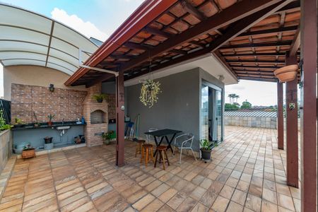 Apartamento à venda com 170m², 3 quartos e 1 vaga Apartamento à venda com 170m², 3 quartos e 1 vagaVaranda gourmet