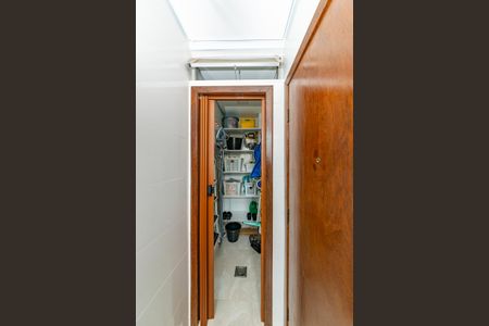 Apartamento à venda com 170m², 3 quartos e 1 vaga Apartamento à venda com 170m², 3 quartos e 1 vagaÁrea de Serviço