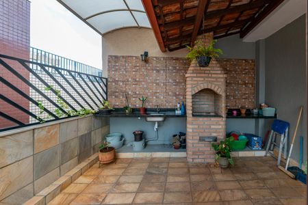 Apartamento à venda com 170m², 3 quartos e 1 vaga Apartamento à venda com 170m², 3 quartos e 1 vagaVaranda gourmet