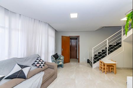 Apartamento à venda com 170m², 3 quartos e 1 vaga Apartamento à venda com 170m², 3 quartos e 1 vagaSala 1