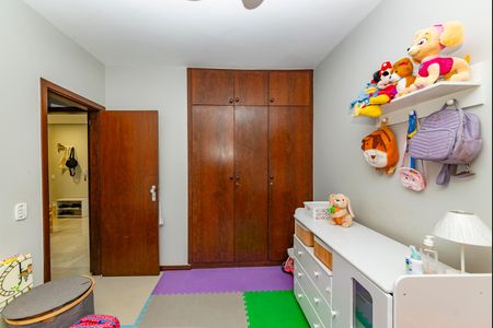 Apartamento à venda com 170m², 3 quartos e 1 vaga Apartamento à venda com 170m², 3 quartos e 1 vagaQuarto 1