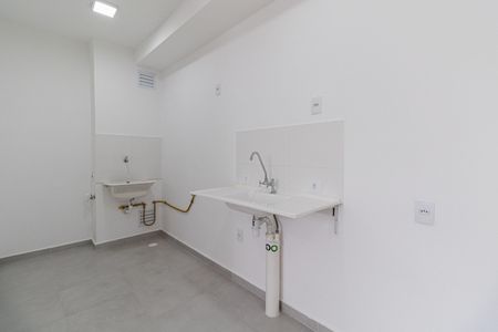 Apartamento para alugar com 38m², 2 quartos e sem vaga Apartamento para alugar com 38m², 2 quartos e sem vagaSala/Cozinha