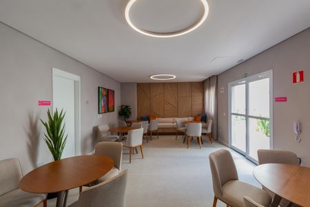 Apartamento para alugar com 38m², 2 quartos e sem vaga Apartamento para alugar com 38m², 2 quartos e sem vagaÁrea Comum - Sala de Festas